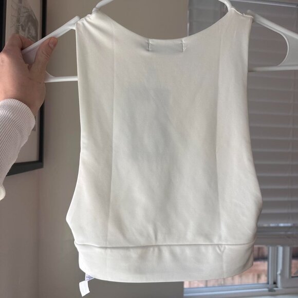 PrettyLittleThing Women's Crop-top - Picture 6 of 7